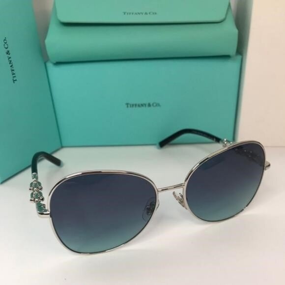 Tiffany & Co. Accessories - New original TIFFANY TF3086 6001/9S This aviator sunglass comes in silver